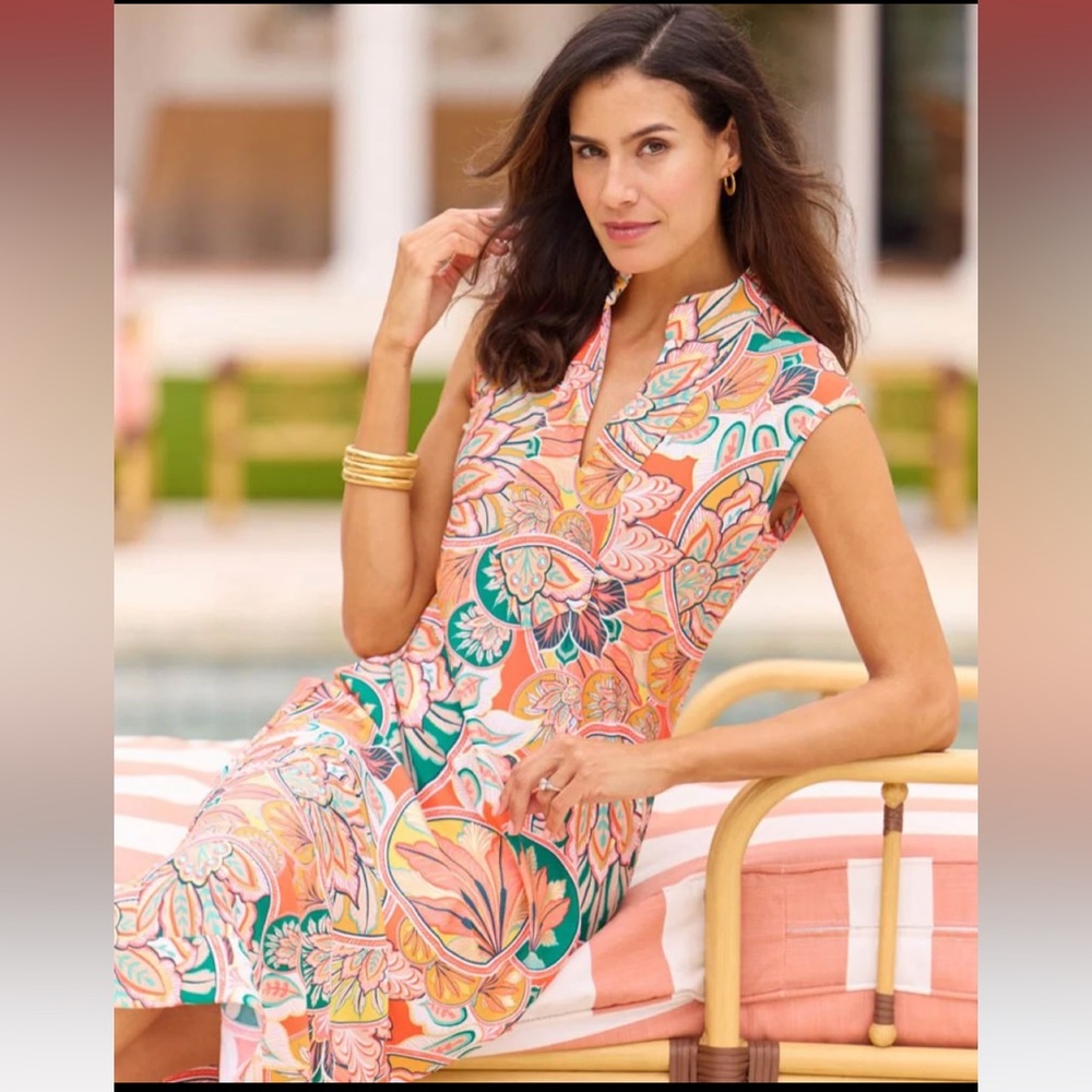 NWT JUDE CONNALLY Kristen Maxi Dress
Gilded Jude Cloth